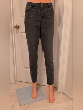 Elegant Black Studded Skinny Jeans